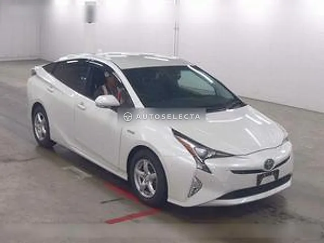 Toyota Prius 2016, auction grade R