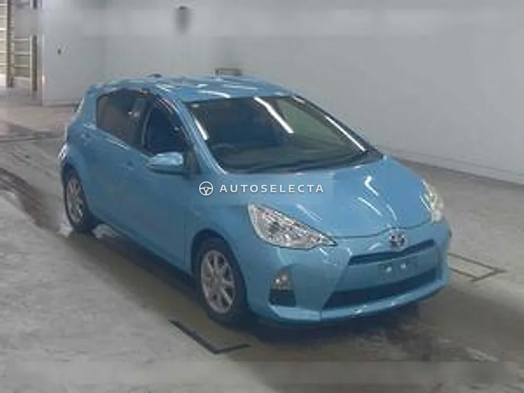 Toyota Aqua 2012, photo 1 of 1