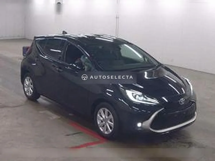 Toyota Aqua 2025, photo 1 of 6
