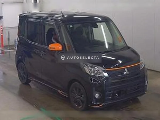 Mitsubishi eK Space 2018, auction grade R