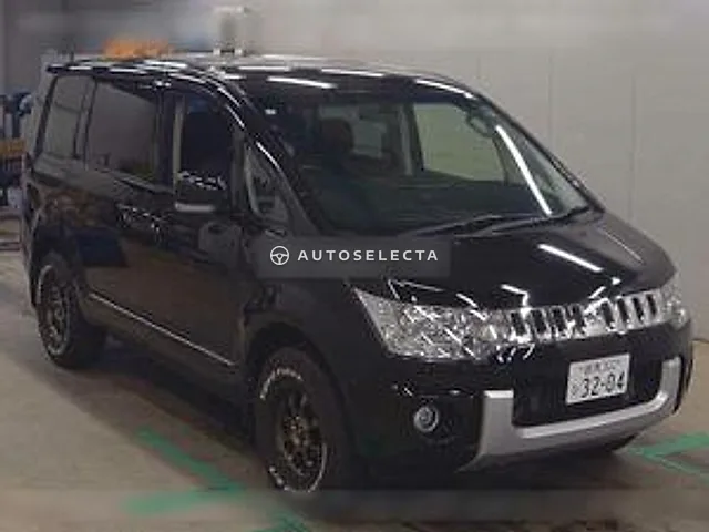 Mitsubishi Delica D:5 2018, auction grade 3.5