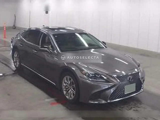 Lexus LS 2017, auction grade 3