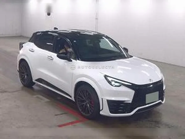 Lexus LBX 2024, auction grade 4.5