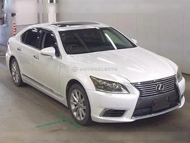 Lexus LS 2012, auction grade 4