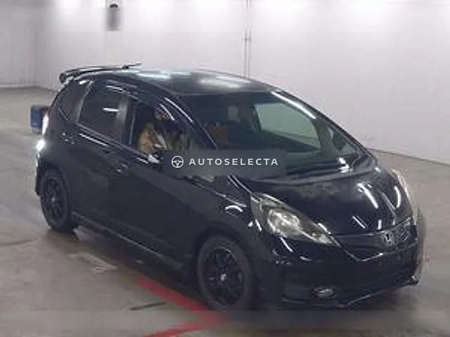 Honda Fit 2011, auction grade 3