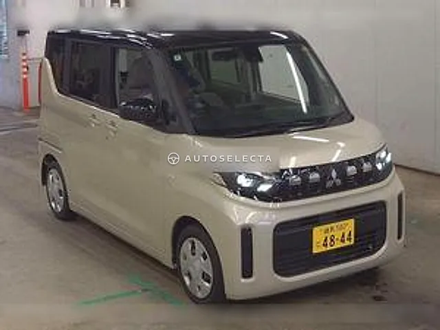 Mitsubishi eK Space 2024, auction grade 4
