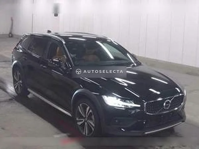 Volvo V60 2019, auction grade 4.5