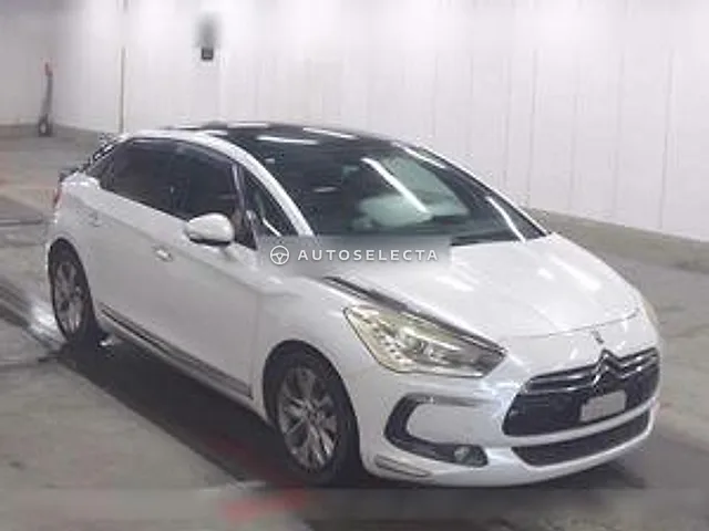 Citroen DS5 2015, auction grade 4