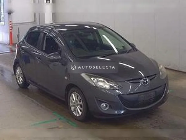 Mazda Demio 2013, auction grade 3.5