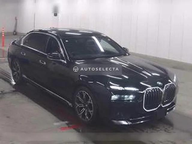 BMW 7 Series 2023, auction grade 5