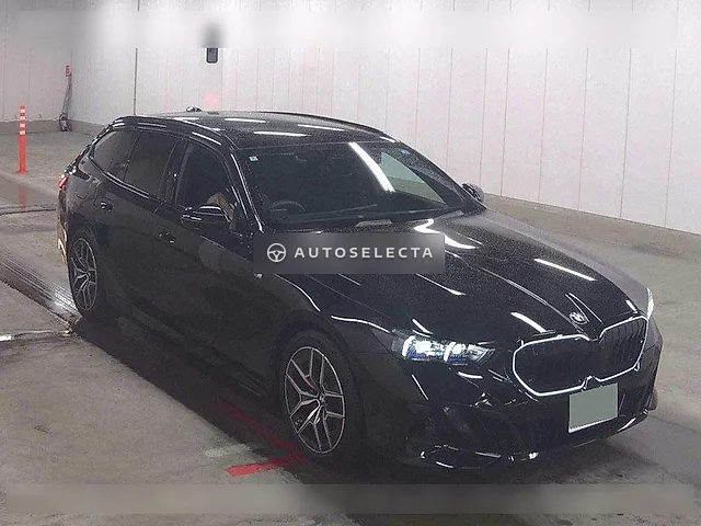 BMW 5 Series 2024, auction grade 4.5