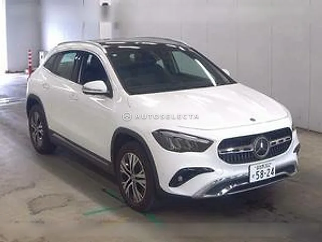 Mercedes-Benz GLA-Class 2023, auction grade 5