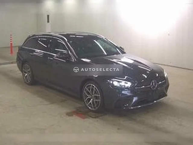 Mercedes-Benz E-Class Station Wagon 2020, auction grade 4.5
