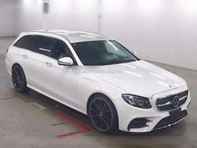 Mercedes-Benz E-Class Station Wagon 2017, auction grade 4