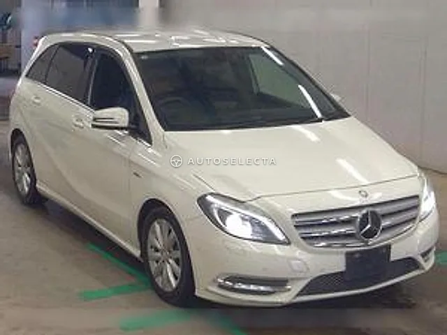 Mercedes-Benz B-Class 2012, auction grade 4.5