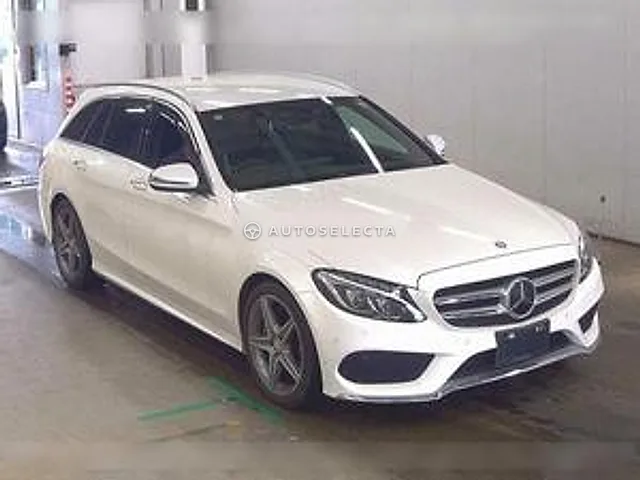 Mercedes-Benz C-Class Station Wagon 2016, auction grade 3.5