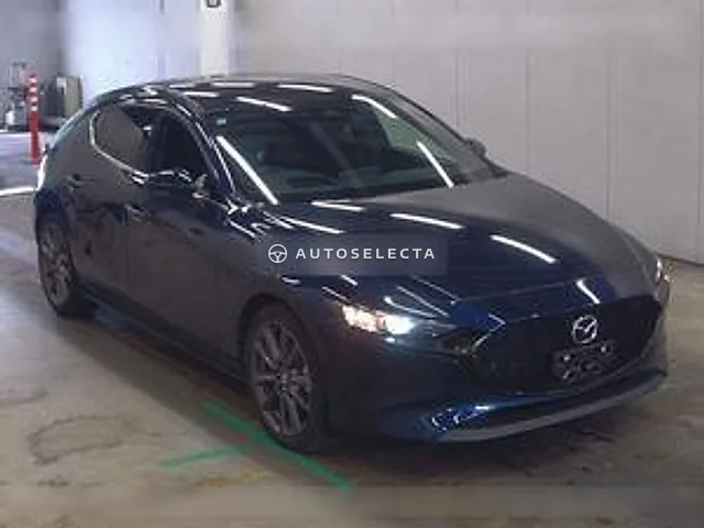 Mazda MAZDA3 Fastback 2023, auction grade 3.5