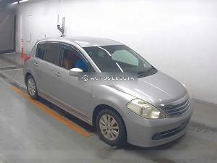 Nissan Tiida 2005, photo 1 of 1