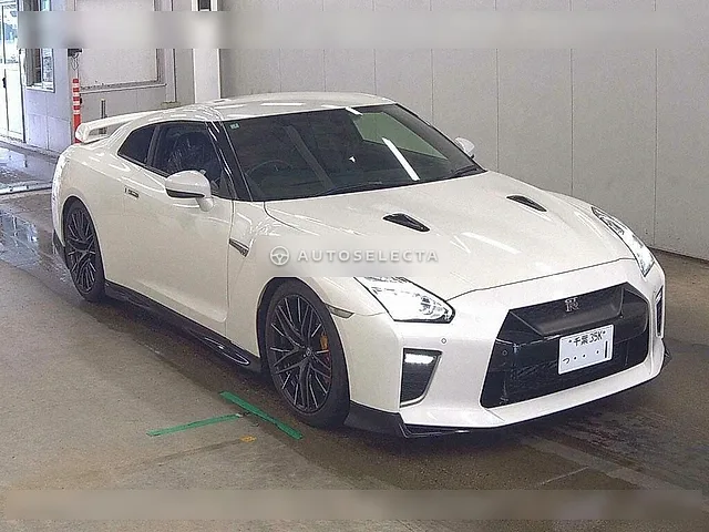 Nissan GT-R 2021, auction grade 4.5