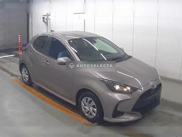 Toyota Yaris 2022, auction grade R
