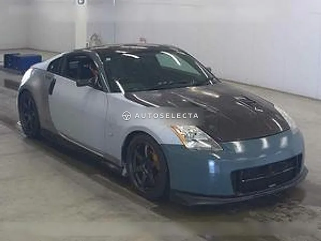 Nissan Fairlady Z 2002, auction grade 3.5