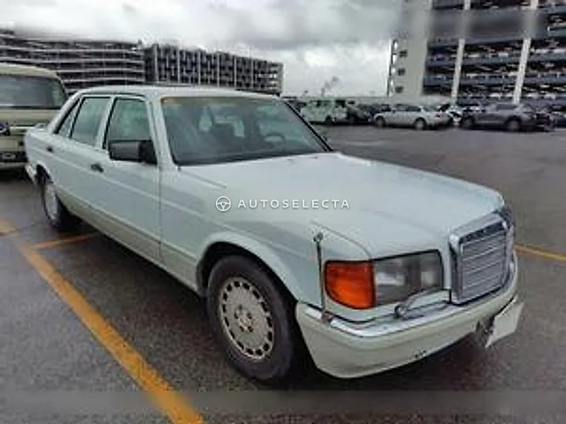 Mercedes-Benz S-Class 1989