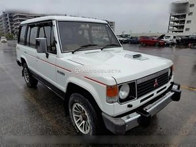 Mitsubishi Pajero 1988