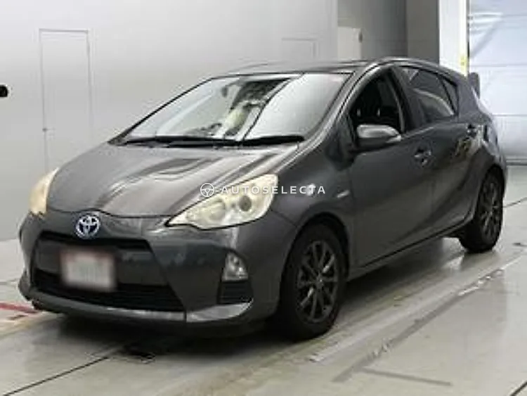 Toyota Aqua 2012, photo 1 of 1