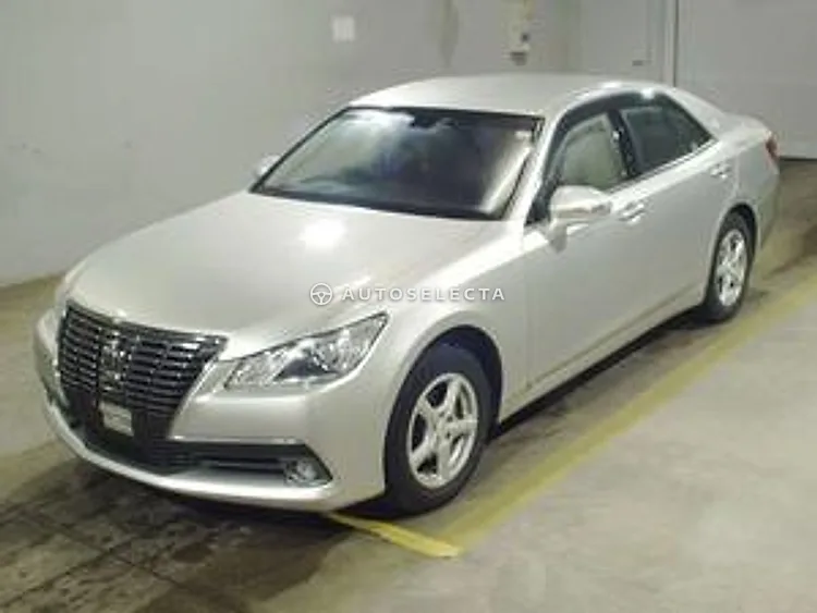 Toyota Crown 2013, photo 1 of 1