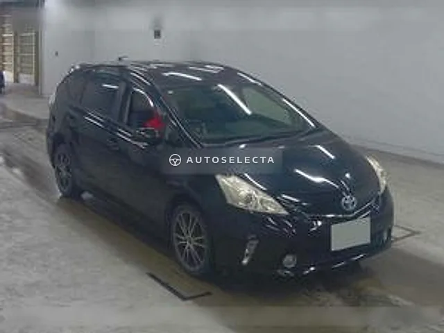 Toyota Prius Alpha 2012, auction grade R