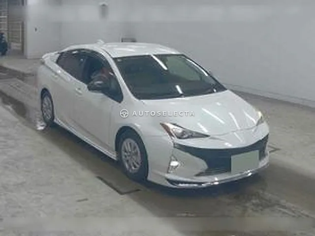 Toyota Prius 2016, auction grade 3.5