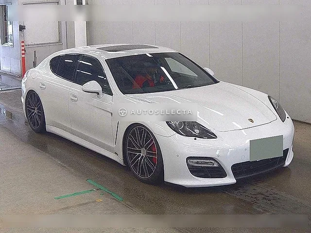 Porsche Panamera 2013, auction grade 4