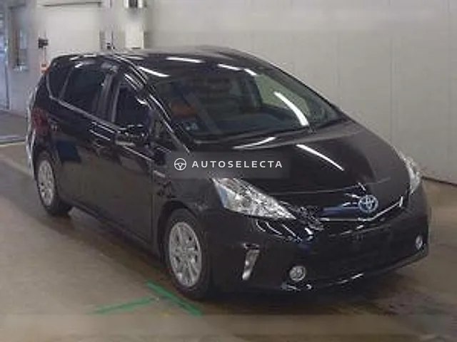 Toyota Prius Alpha 2014, auction grade R