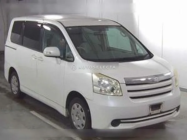 Toyota Noah 2008