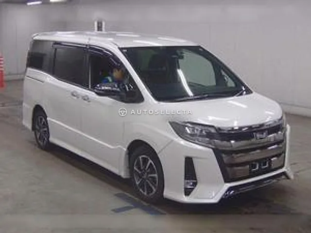 Toyota Noah 2021, auction grade R