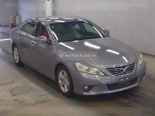 Toyota Mark X 2011, auction grade R