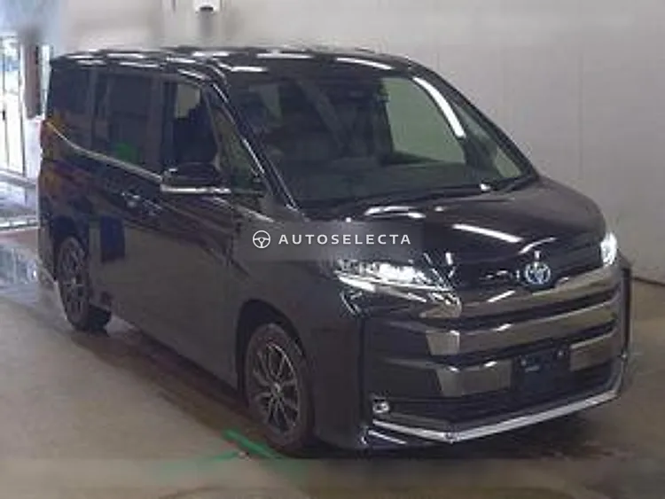 Toyota Noah 2022, photo 1 of 1