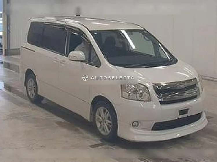 Toyota Noah 2008, photo 1 of 1