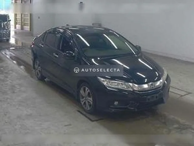 Honda Grace 2015, auction grade 3.5