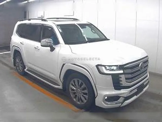 Toyota Land Cruiser 2023, auction grade 4.5