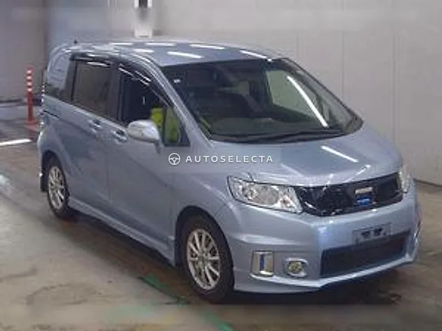 Honda Freed Spike Hybrid 2015, auction grade 4.5