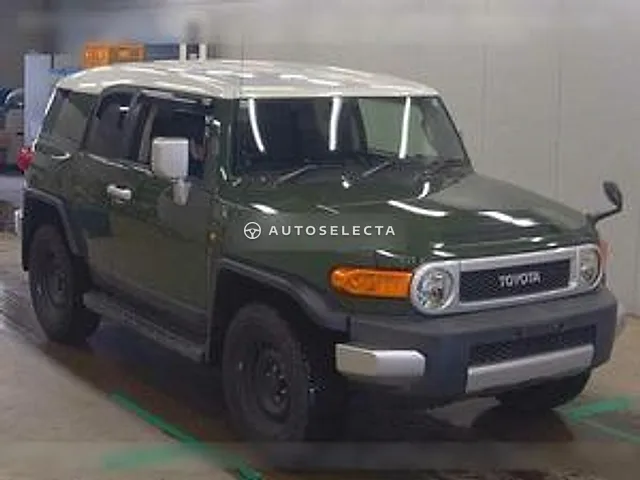 Toyota FJ Cruiser 2014, auction grade R