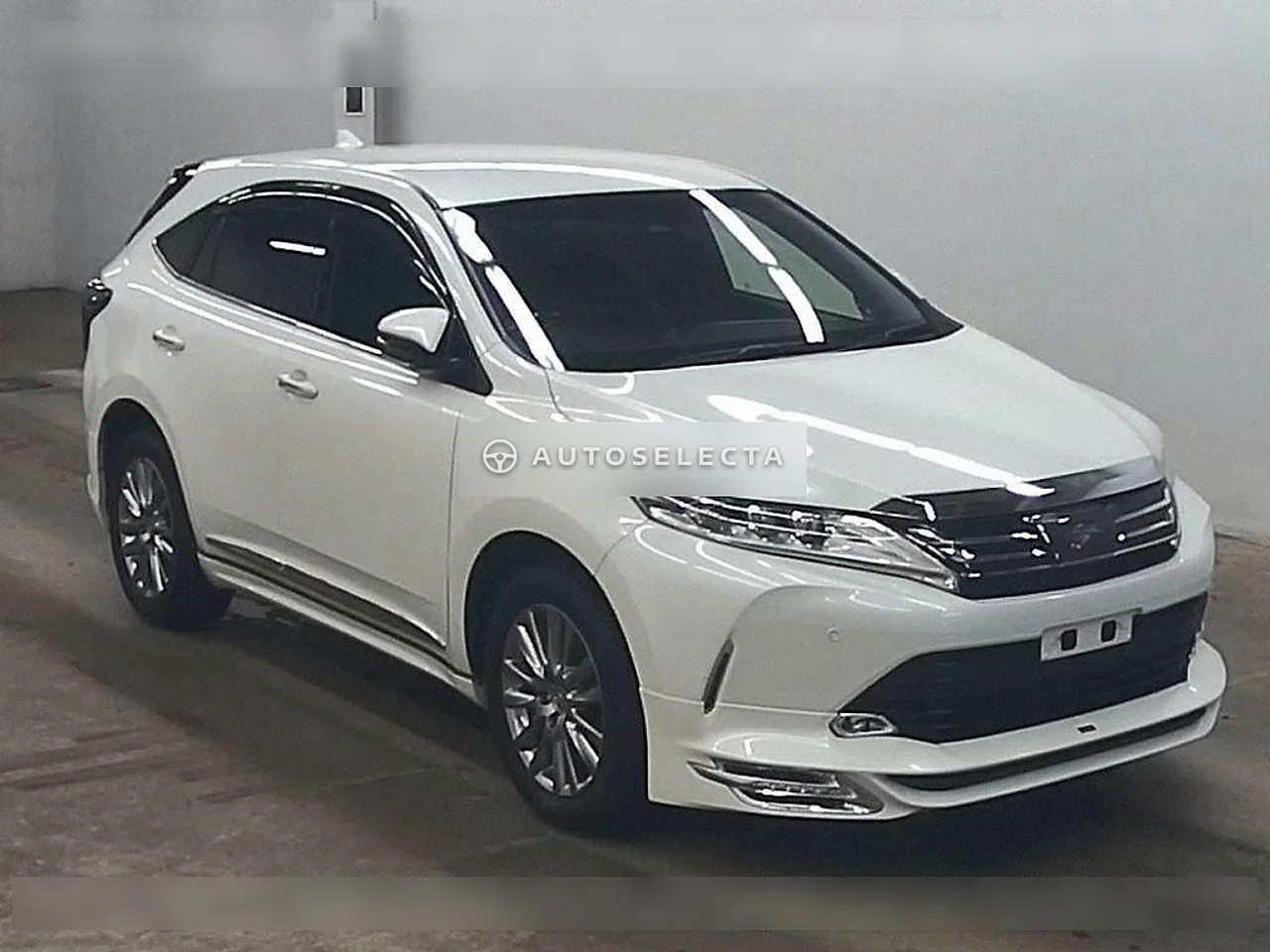 Toyota Harrier 2019, photo 1 of 1