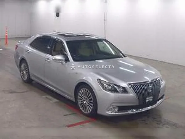 Toyota Crown Majesta 2016, auction grade 4
