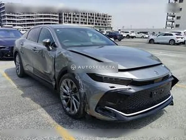 Toyota Crown Crossover 2024