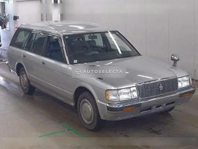 Toyota Crown Van 1997, auction grade 3.5
