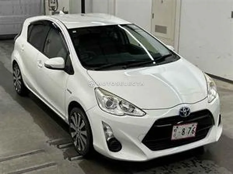 Toyota Aqua 2016, photo 1 of 1