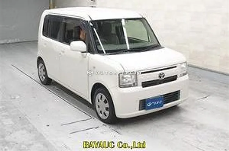 Toyota Pixis Space 2016, photo 1 of 1