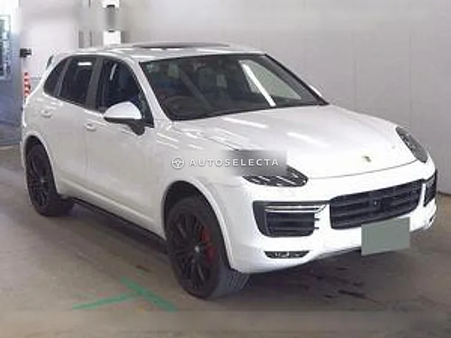 Porsche Cayenne 2016, auction grade 4