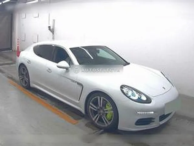 Porsche Panamera 2016, auction grade 4